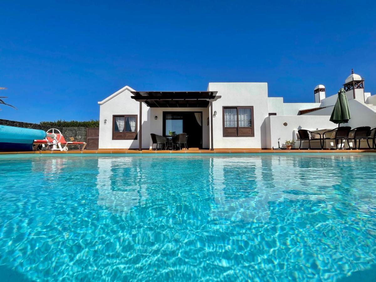 Villa Pilar Playa Blanca  Exterior photo